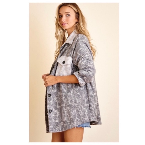 Brushed Print Soft Shacket - Picture 5 of 6